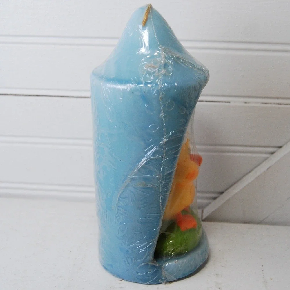 New Vintage Easter‎ Candle Baby Duck Duckling Hatching 7 inch tall Spring Decor